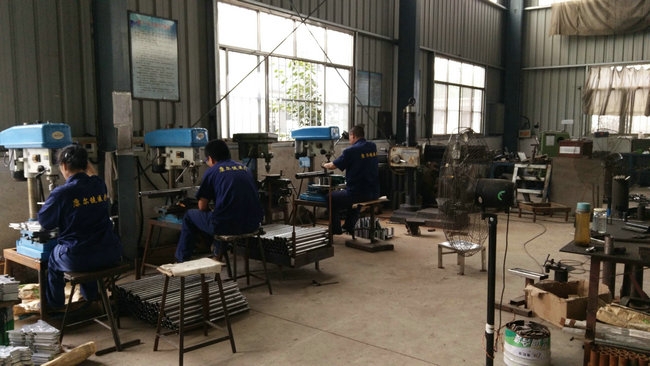 車間工作機(jī)器